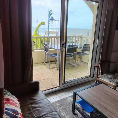 Plazza Front De Apartment *