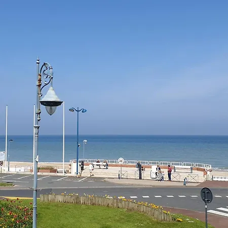 Apartment Vue Panoramique, Centre De Villers, 2 Balcons, Parking Prive Villers-sur-Mer