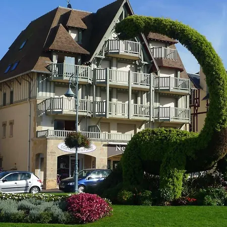 Appartement Plazza Front De *