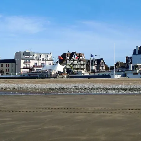 Vue Panoramique, Centre De Villers, 2 Balcons, Parking Prive * Villers-sur-Mer