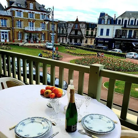 Vue Panoramique, Centre De Villers, 2 Balcons, Parking Prive Villers-sur-Mer