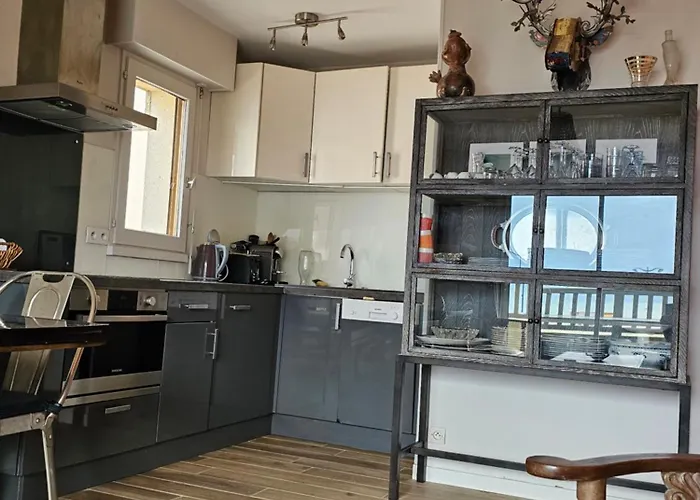 Plazza Front De Appartement *