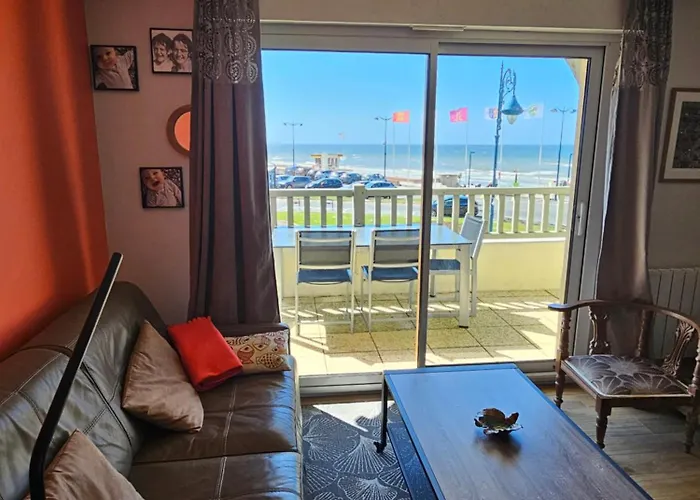 Plazza Front De Appartement *